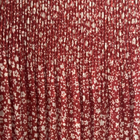 NWT!!! Adrianna Papell gorgeous skirt. Size medium. - Picture 5 of 6